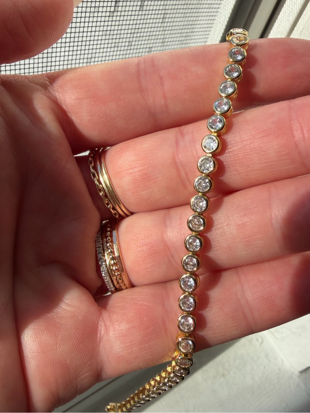 Tennis bracelet
